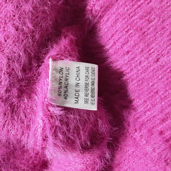 Sweet Love Fuzzy Purple V-Neck Sweater Size 1XL/2XL. - Picture 6 of 10